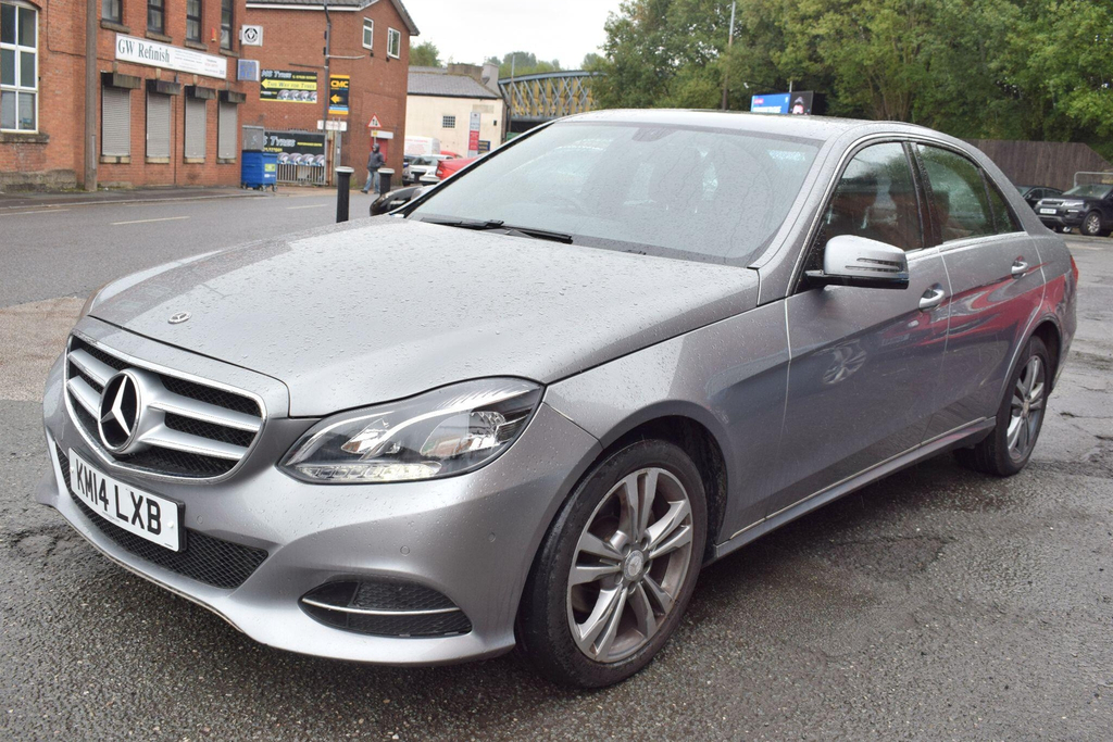 Mercedes-Benz E Class 3.5L E400 Amg Line 328 Bhp Grey #7