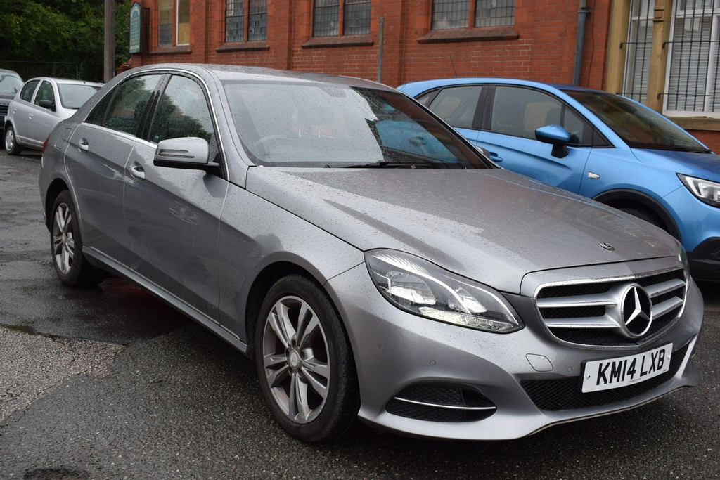 Mercedes-Benz E Class Saloon Silver #5