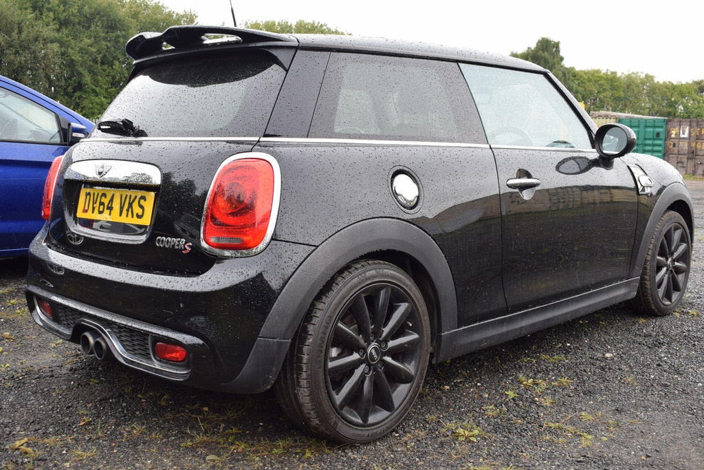 Mini Hatch 1.5 Cooper Hatchback 136 Ps Chili White #17