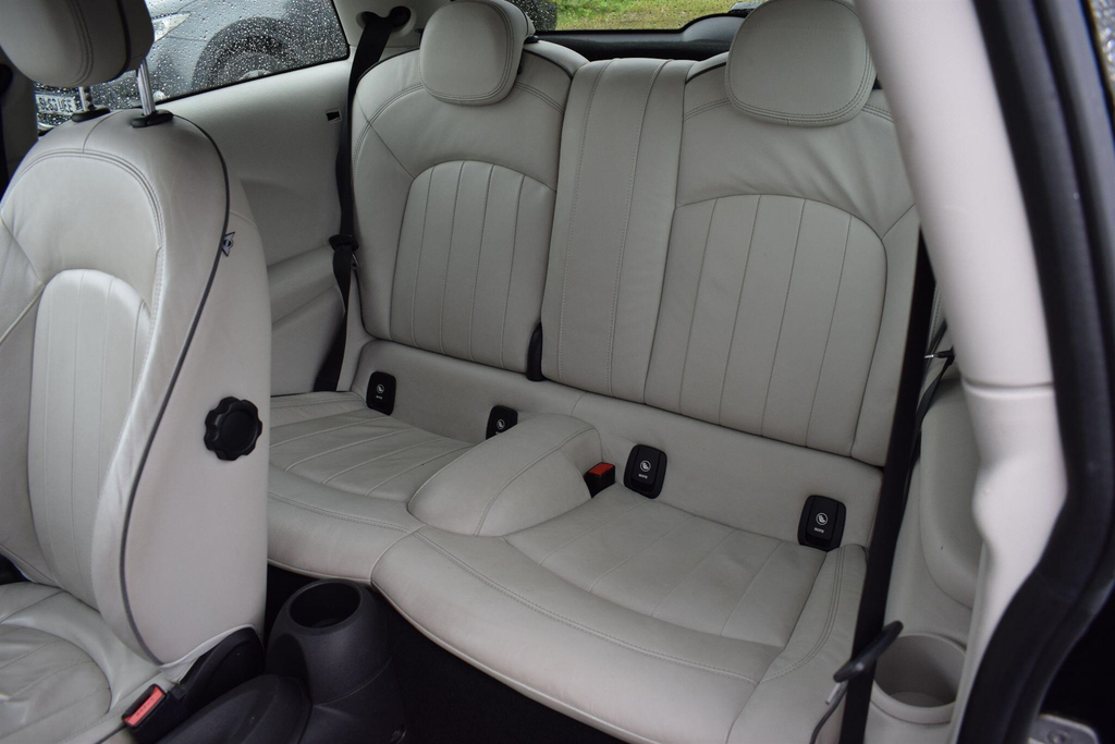 Mini Hatch 1.5 Cooper Hatchback 136 Ps Chili White #32