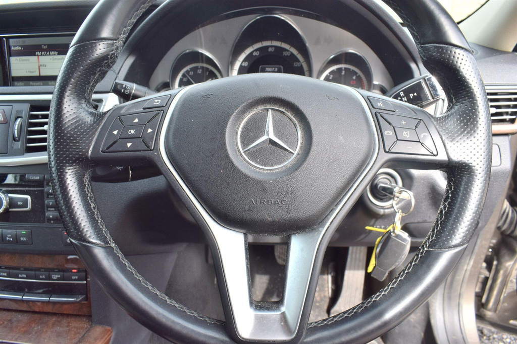 Mercedes-Benz E Class 2.1 E220 Cdi Blueefficiency Sport 170 Bhp White #23