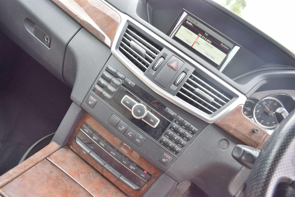 Mercedes-Benz E Class Saloon Grey #4
