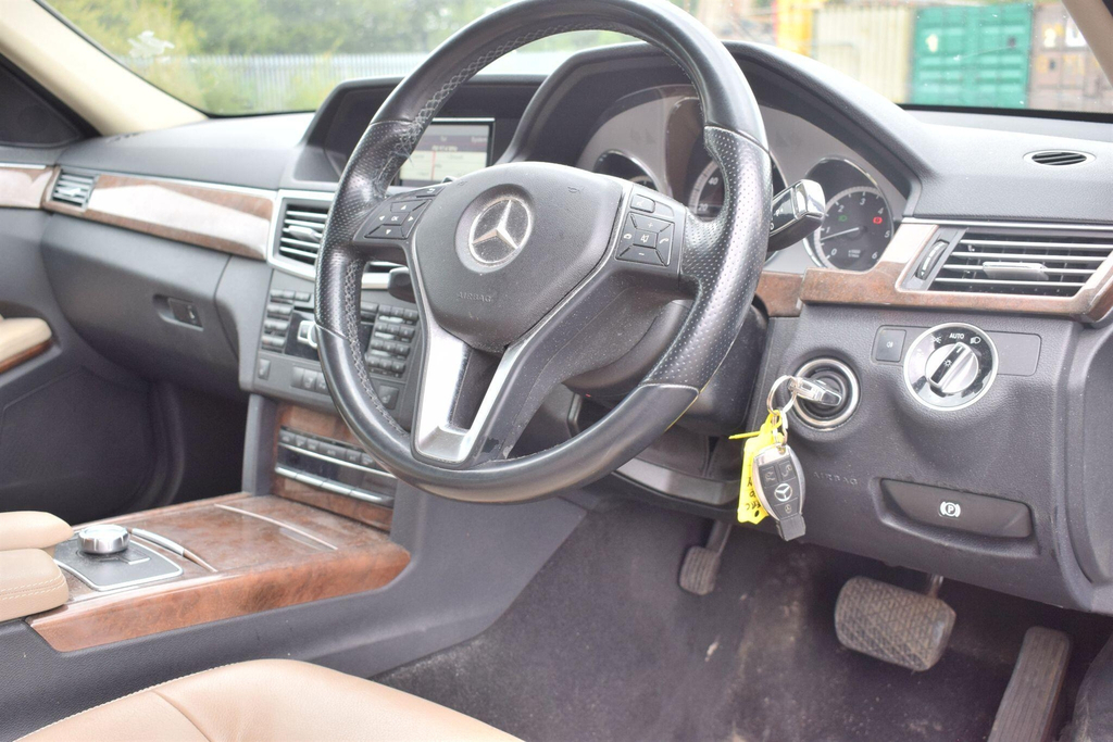 Mercedes-Benz E Class Saloon Grey #3