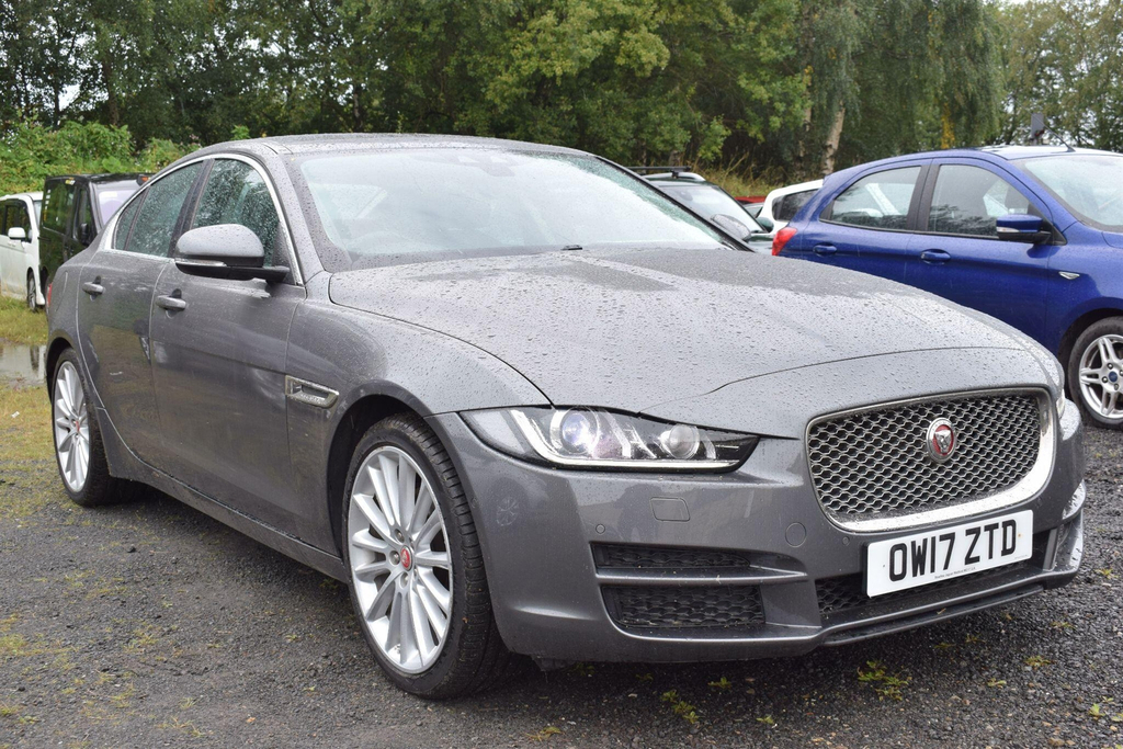 Jaguar XE Saloon Grey