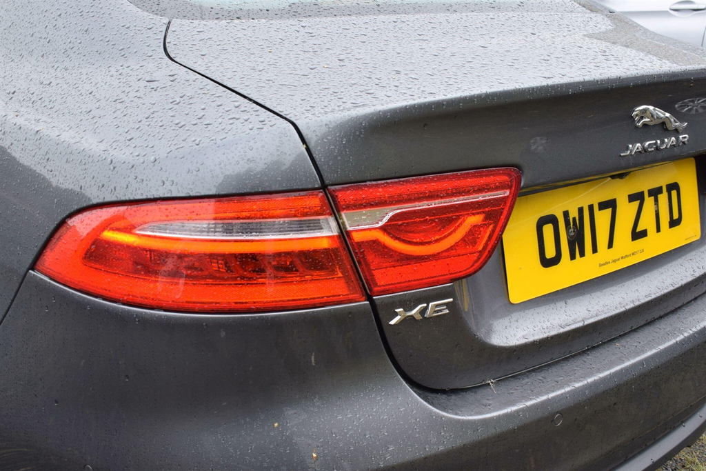 Jaguar XE Saloon Grey #6