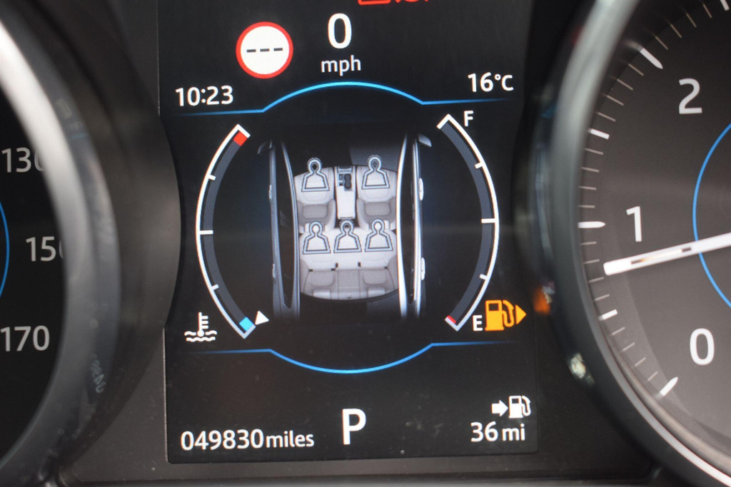 Jaguar XE 2L Portfolio White #38