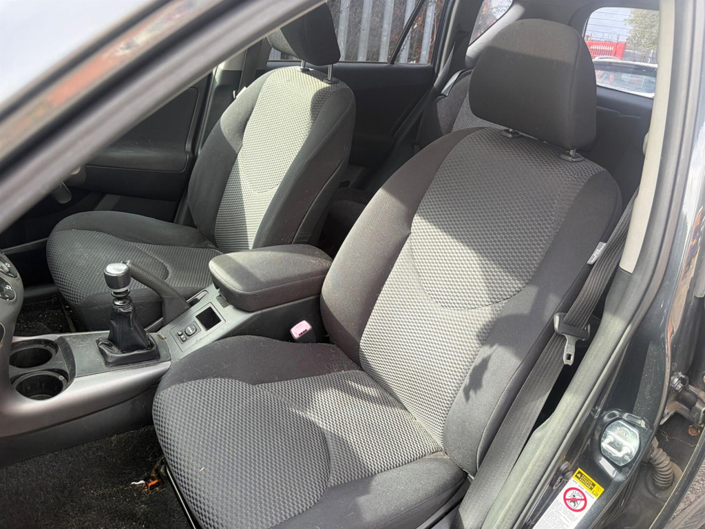 Toyota Rav 4 Silver #9