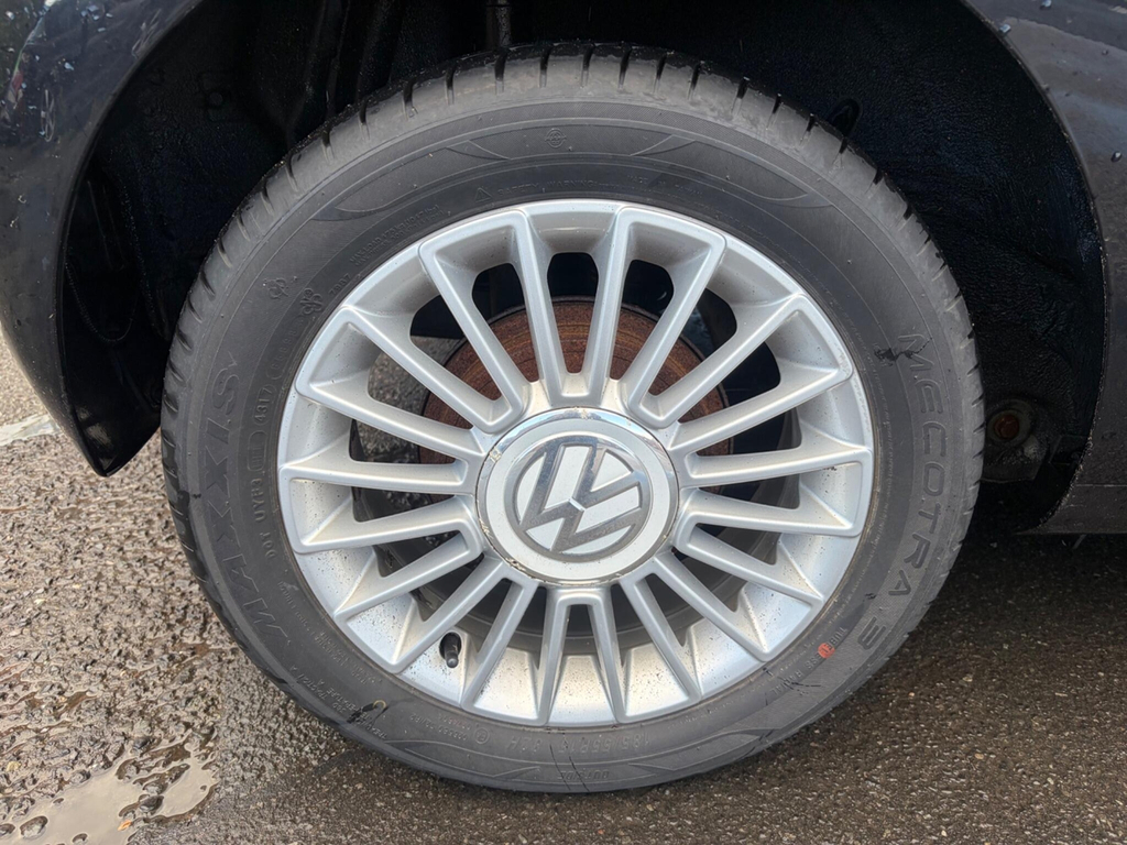 Volkswagen Up 1.0 High Euro 5 Black #6