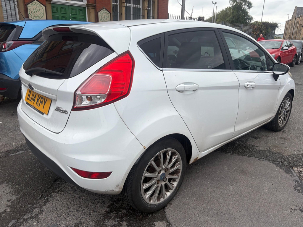 Ford Fiesta Hatchback White #2