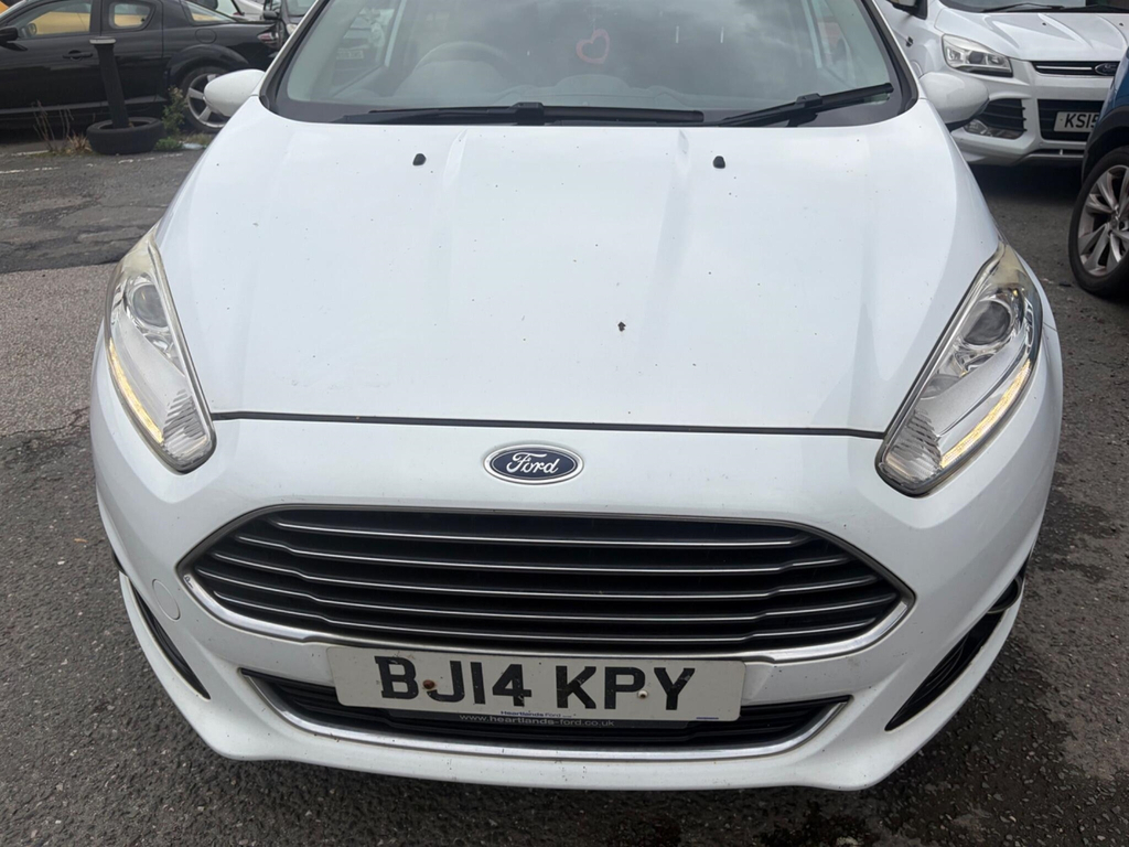 Ford Fiesta Hatchback White #6