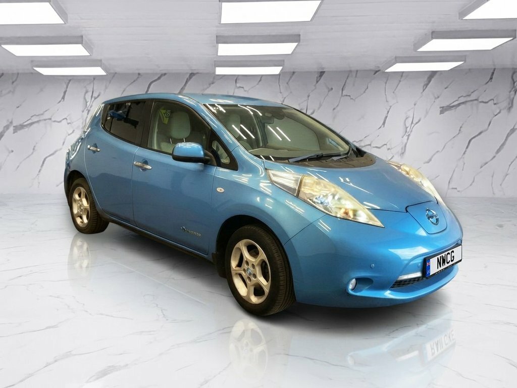 Nissan Leaf 24Kwh Black #1