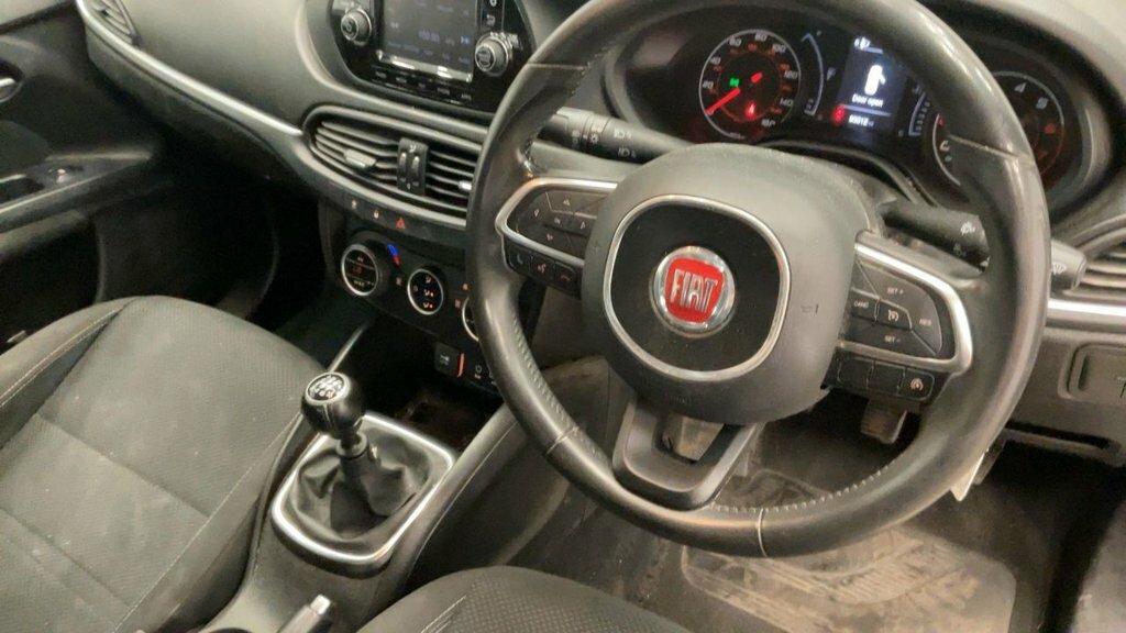 Fiat Tipo 1.4L Lounge White #6