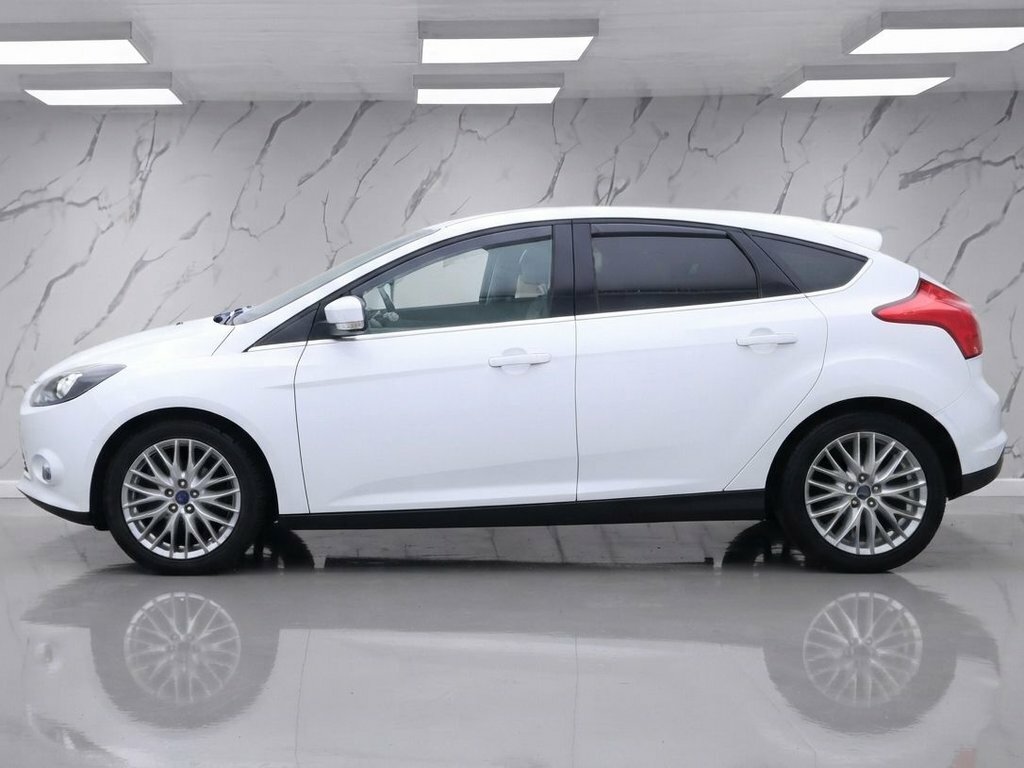 Ford Focus 1L Zetec Navigator White #6