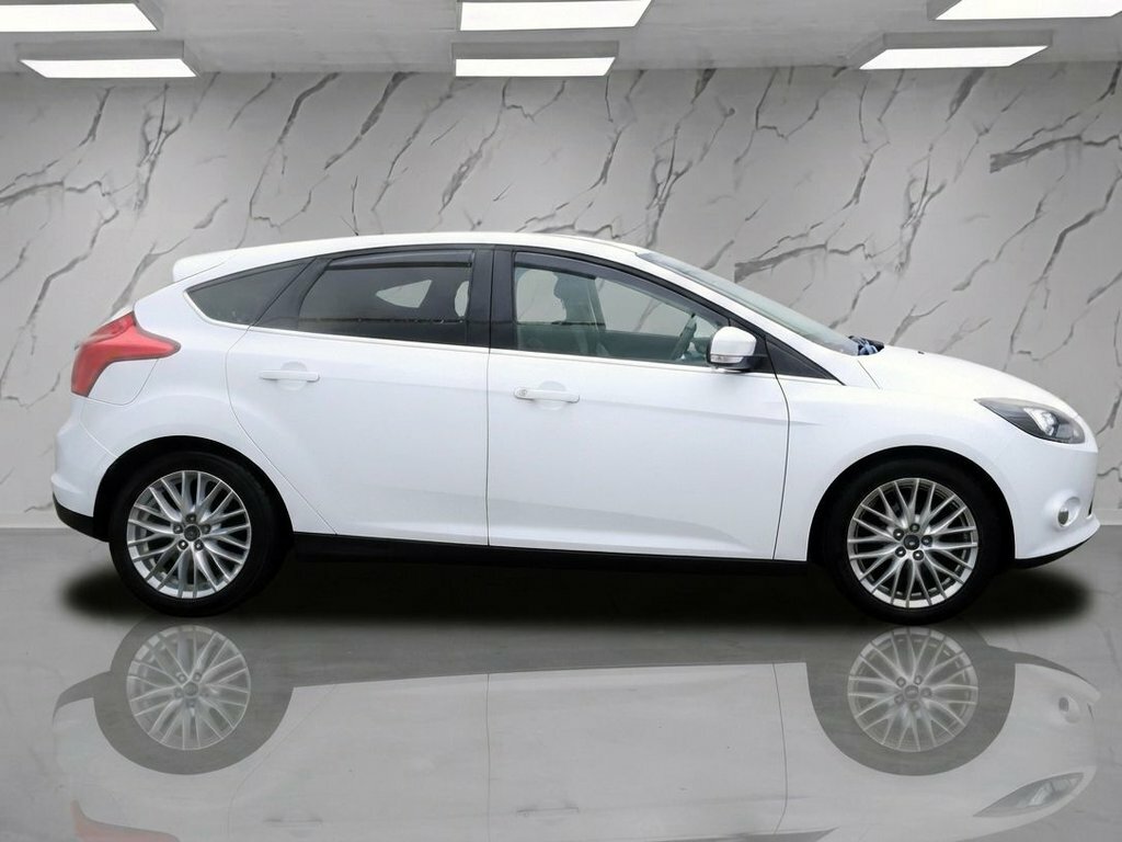 Ford Focus 1L Zetec Navigator White #5