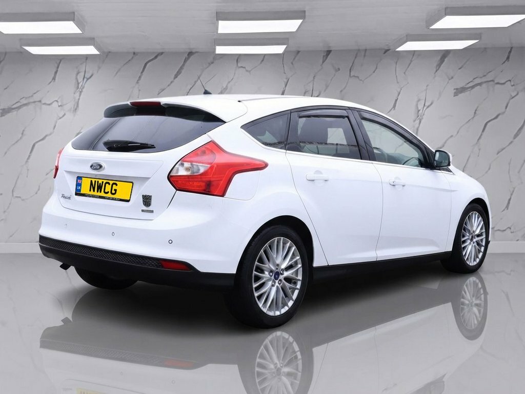 Ford Focus 1L Zetec Navigator White #4