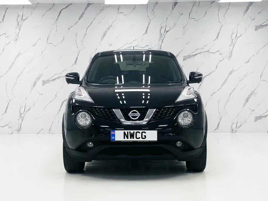 Nissan Juke 1.2L Tekna Black #2