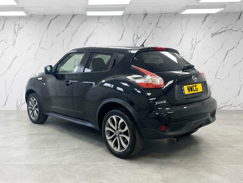 Nissan Juke 1.2L Tekna Black #5