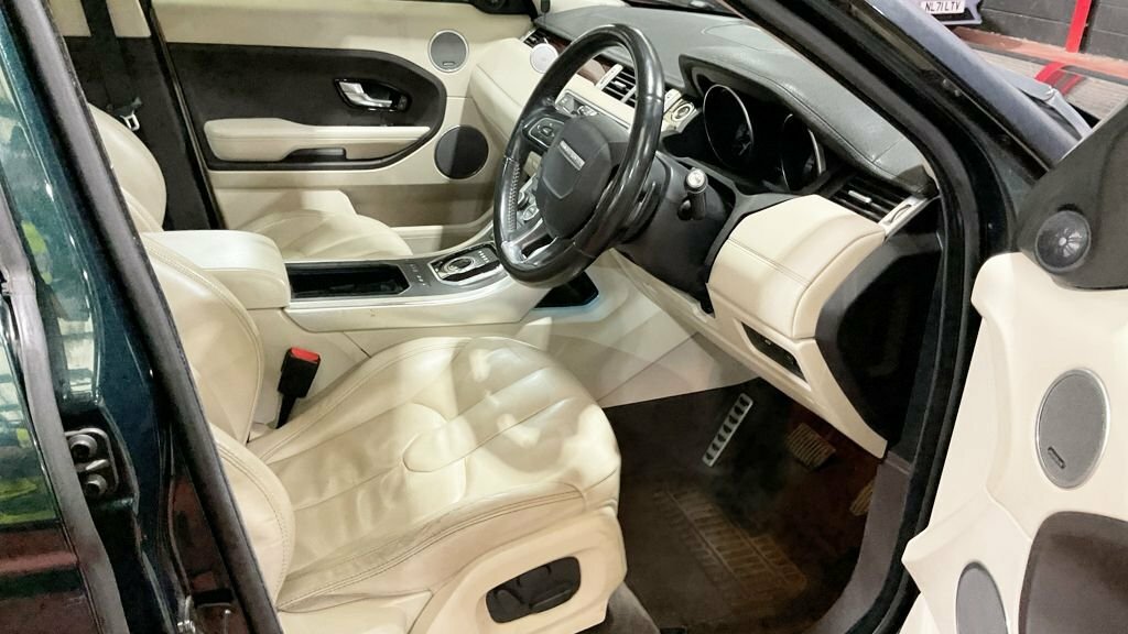 Land Rover Range Rover Evoque Dynamic Red #9