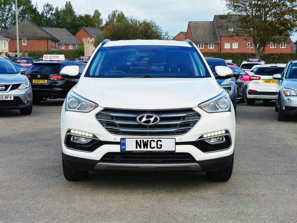 Hyundai Santa Fe 2.2L Premium White #3