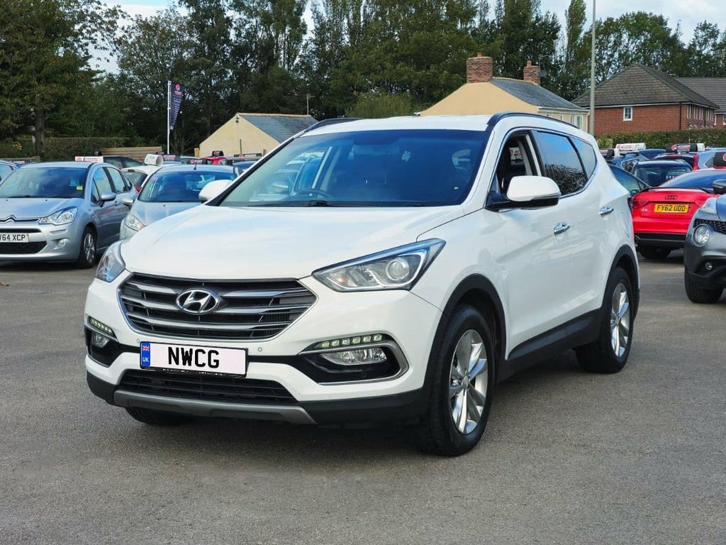 Hyundai Santa Fe 2.2L Premium White #5