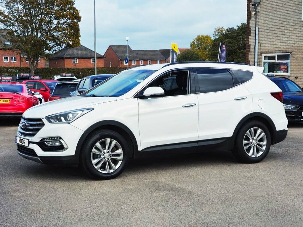Hyundai Santa Fe 2.2L Premium White #4