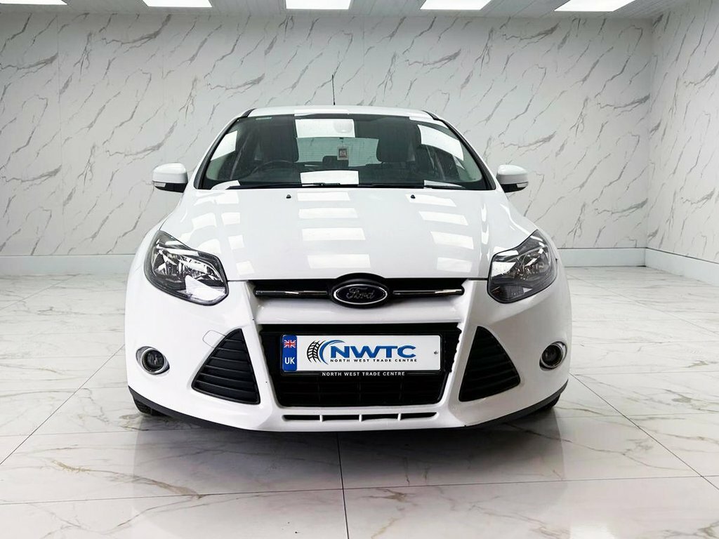 Ford Focus 1.6L Zetec Navigator SC14XND White #3