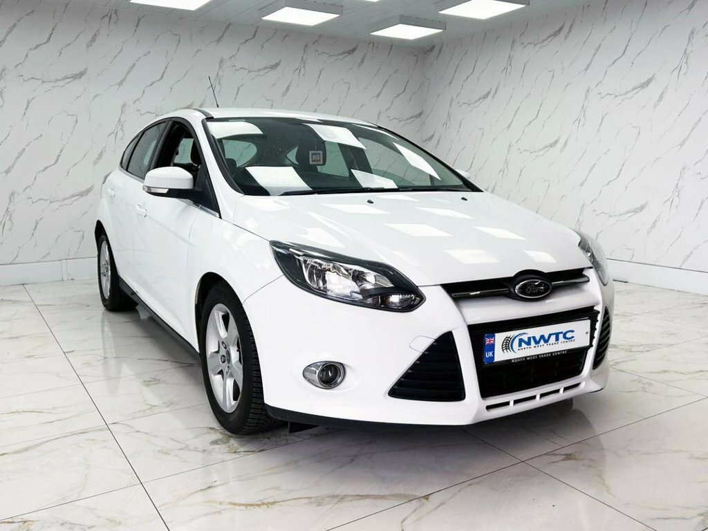 Ford Focus 1.6L Zetec Navigator SC14XND White #2