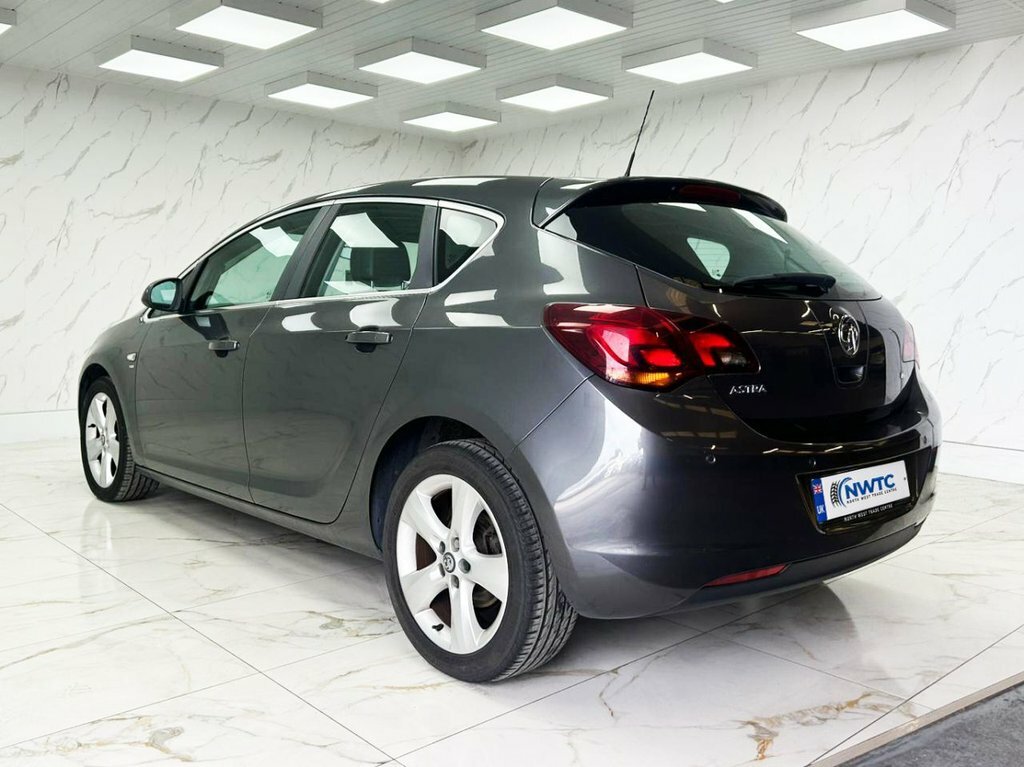 Vauxhall Astra 1.6L Sri CY10KWD Grey #6