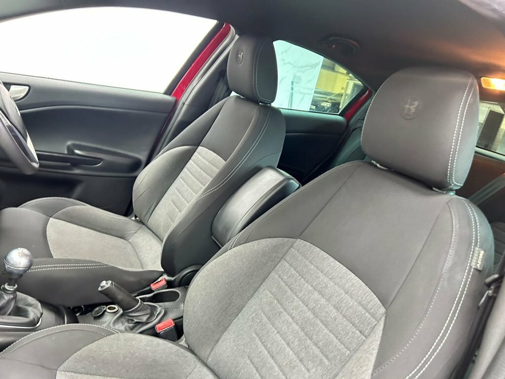 Alfa Romeo Giulietta 1.4 Tb White #12