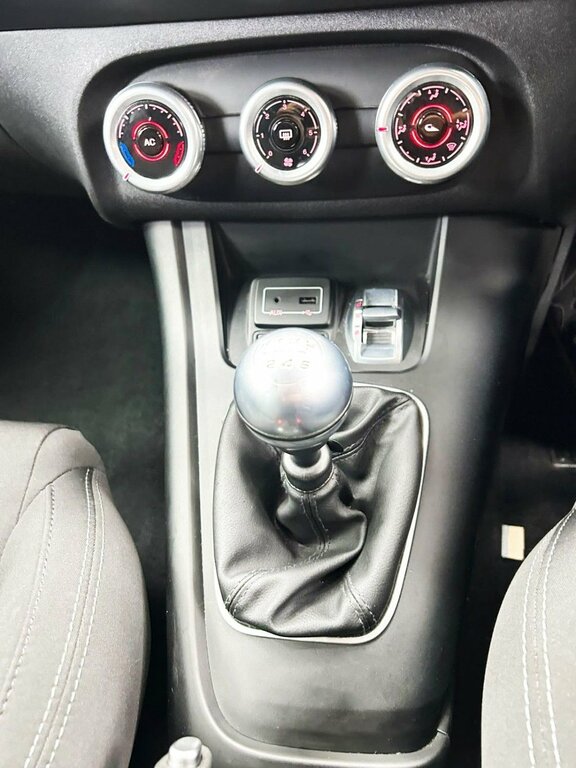 Alfa Romeo Giulietta 1.4 Tb White #16