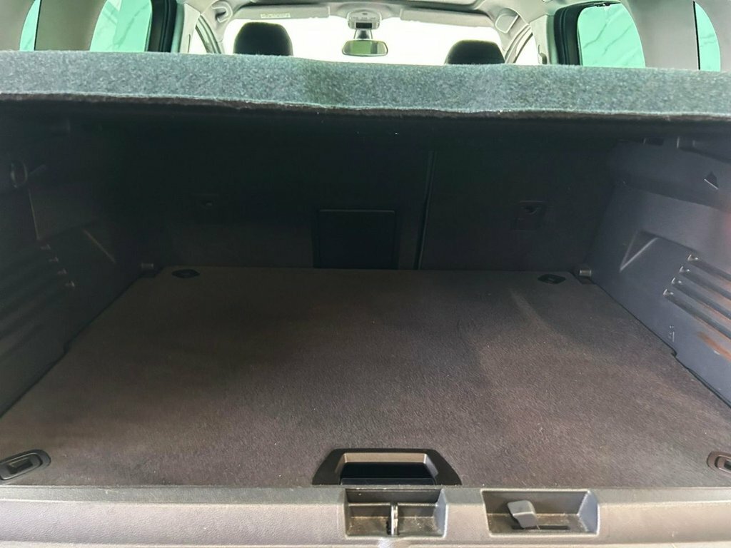 Peugeot 3008 Active Black #19