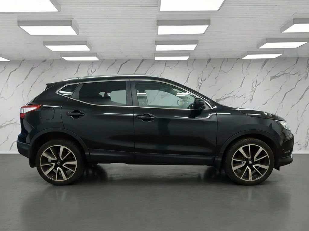 Nissan Qashqai 1.6L Tekna Black #5