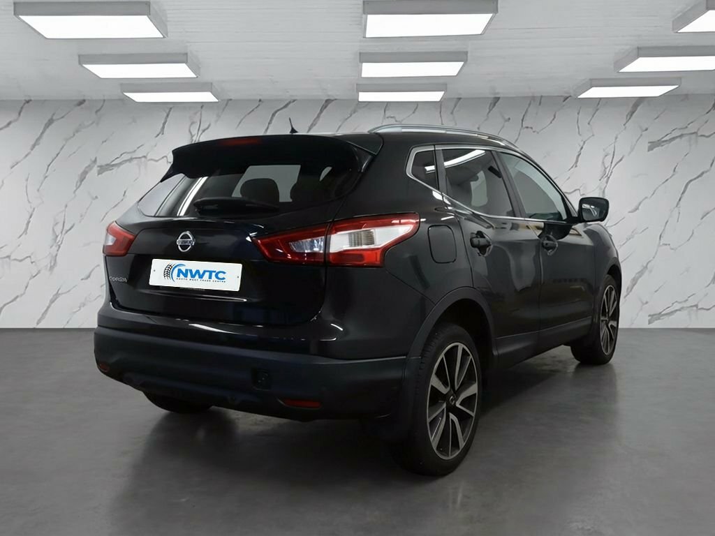 Nissan Qashqai 1.6L Tekna Black #4