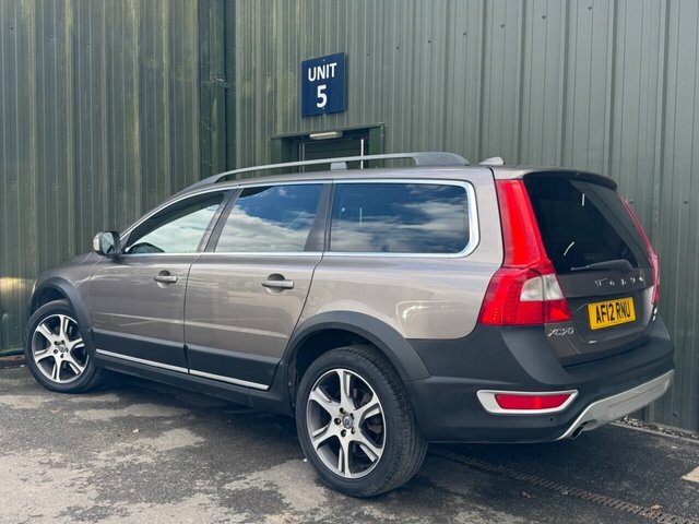Volvo XC70 2.4 D5 Se Lux Estate Geartronic Awd Eur Grey #2