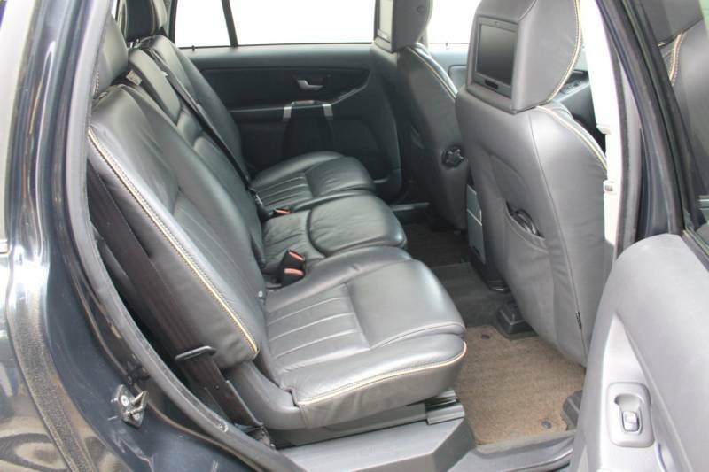Volvo XC90 Suv Black #9