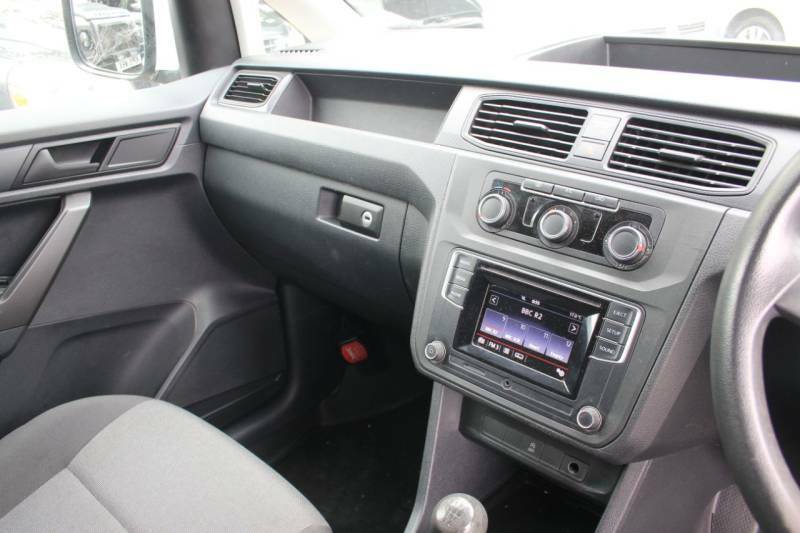 Volkswagen Caddy 2.0 Tdi Bluemotion Tech 102Ps Trendline Van White #4