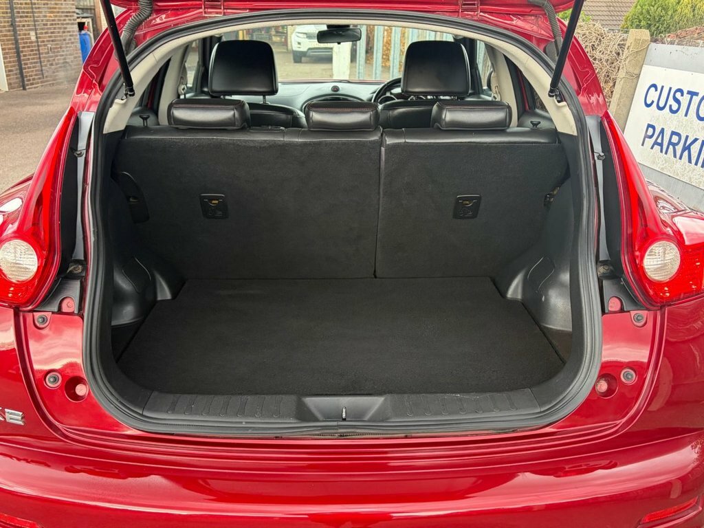 Nissan Juke 1.6L Tekna Red #6