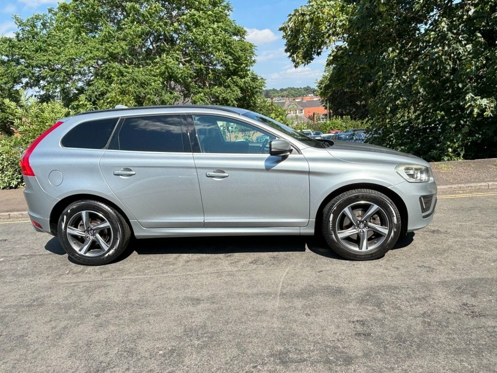 Volvo XC60 2L R-design Nav Silver #2