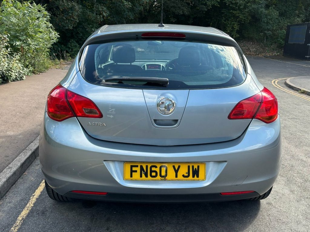 Vauxhall Astra 1.4L Exclusiv Grey #6