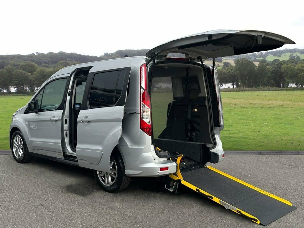Ford Tourneo Connect 1.5L Titanium Silver #2