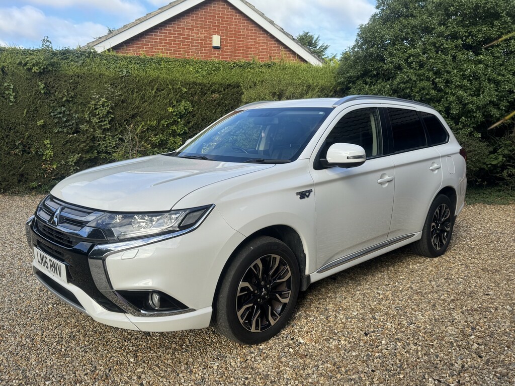 Mitsubishi Outlander 2.0 H 12Kwh Gx4h White #3