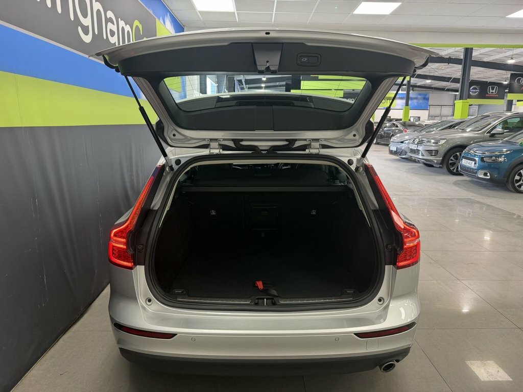 Volvo V60 2L Momentum Silver #6