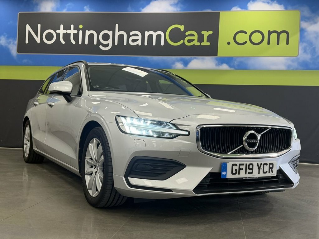 Volvo V60 2L Momentum Silver