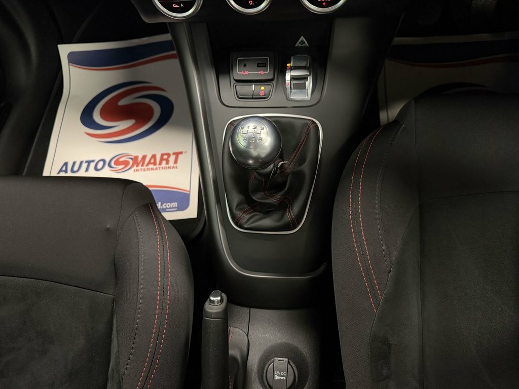 Alfa Romeo Giulietta Hatchback Blue #20