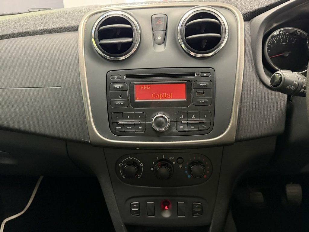 Dacia Sandero Stepway 1.5 Dci Ambiance Blue #18