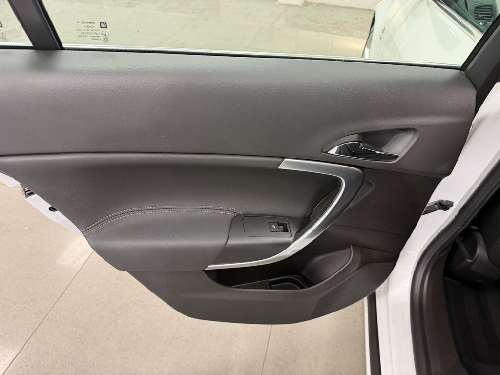 Vauxhall Insignia Sri Nav Cdti Silver #32