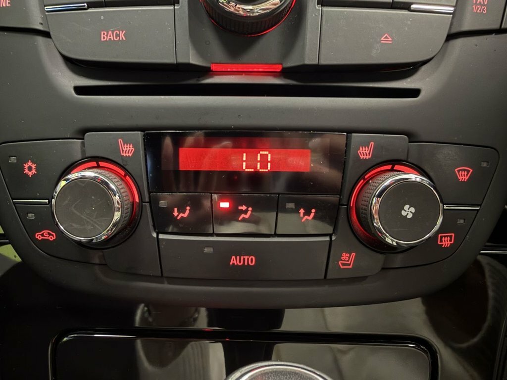 Vauxhall Insignia Sri Nav Cdti Silver #25