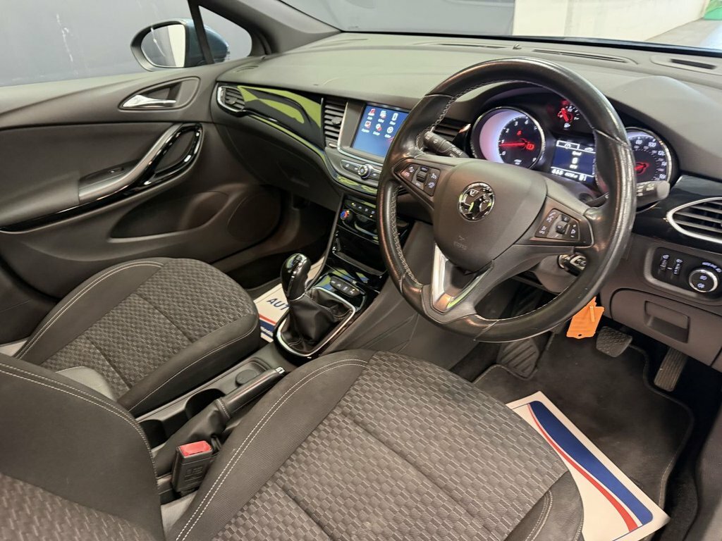 Vauxhall Astra 1.4T 16V 150 Sri Nav Silver #16