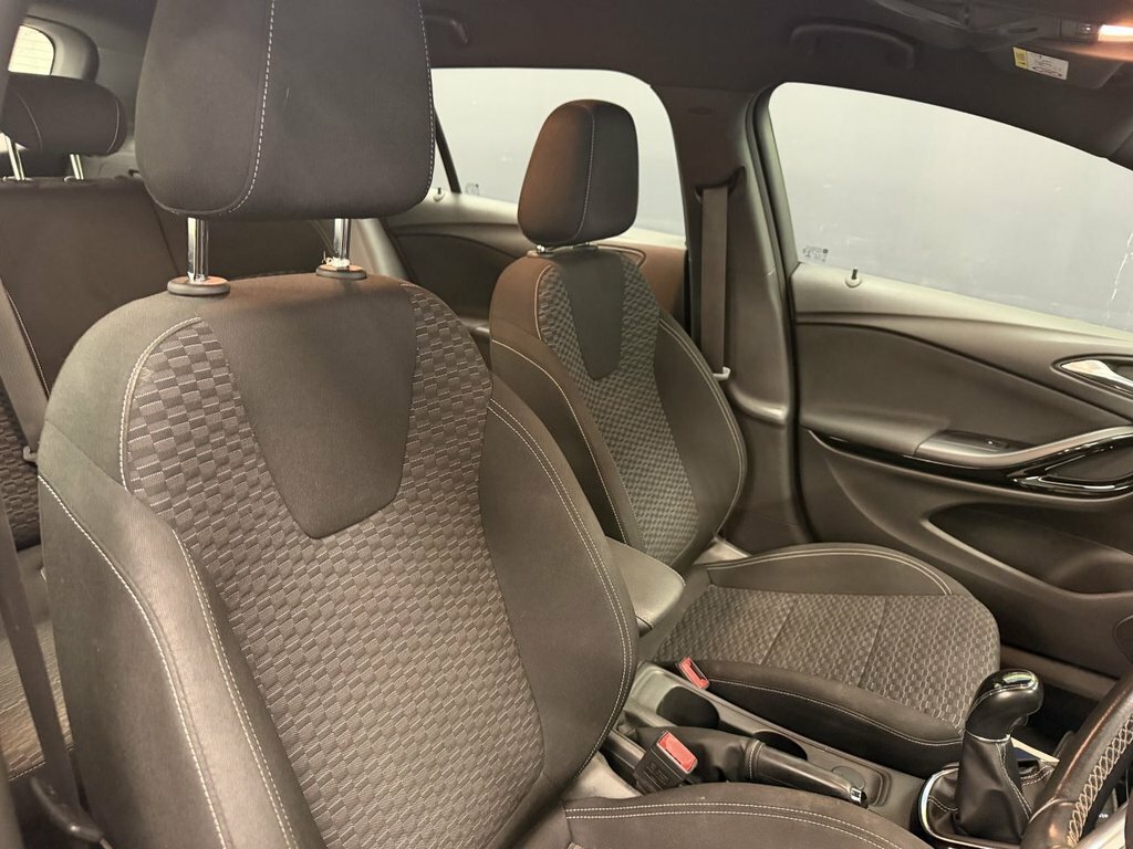 Vauxhall Astra 1.4T 16V 150 Sri Nav Silver #20