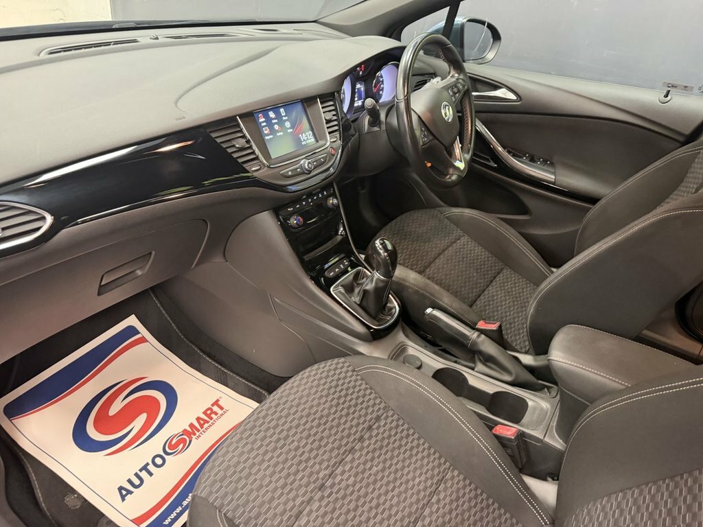 Vauxhall Astra 1.4T 16V 150 Sri Nav Silver #30